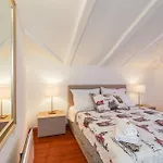 Design Camellia Apartman