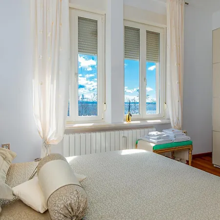Appartement Design Camellia
