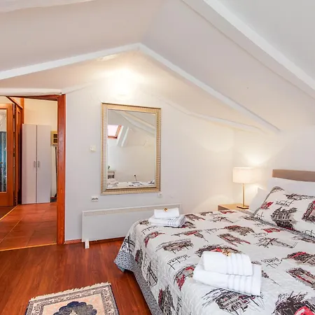 Design Camellia Appartement *