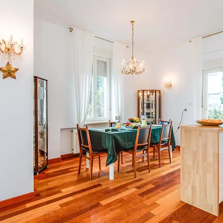 Appartement Design Camellia *