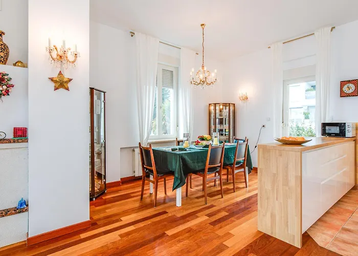 Appartement Design Camellia *