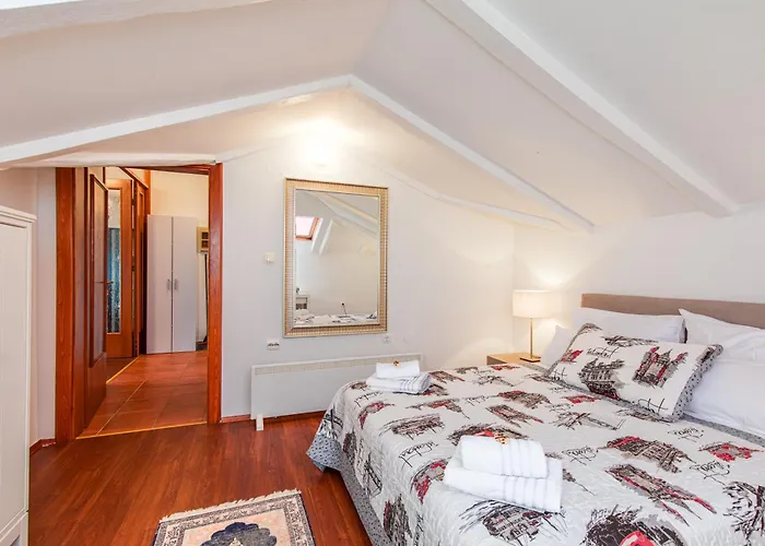 Design Camellia Appartement *